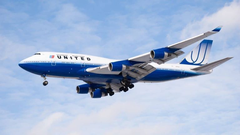 Solo Traveler’s Delight: Exploring United Airlines’ Solo-friendly Routes And Destinations